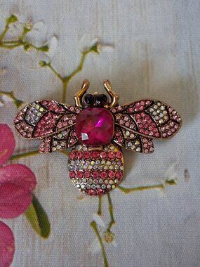 Aratta Bumble Bee Pin Brooch Pink Rhinestones NEW
